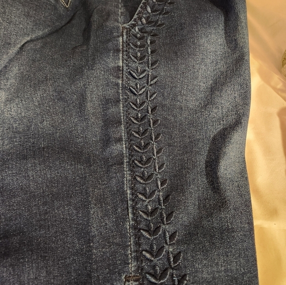Sandpiper Jean Shorts Bermuda Shorts Denim Blue 14P Embroidered Decor - Picture 7 of 11